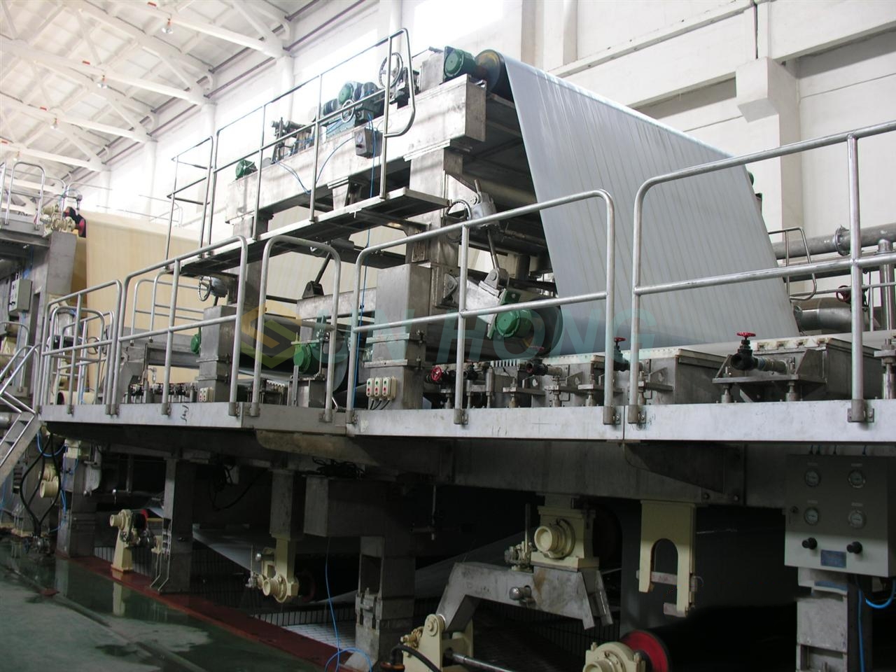 formador superior de la m&aacute;quina de papel