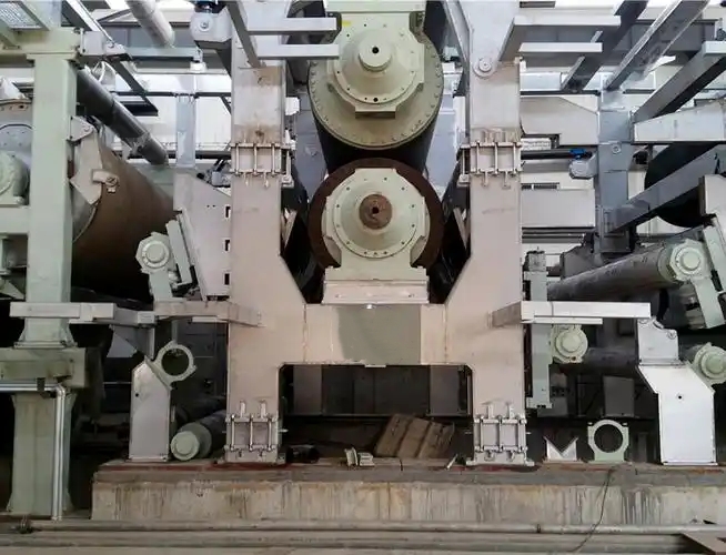 Optimización de la configuración del sistema de vacío en la sección de prensa de máquinas de papel