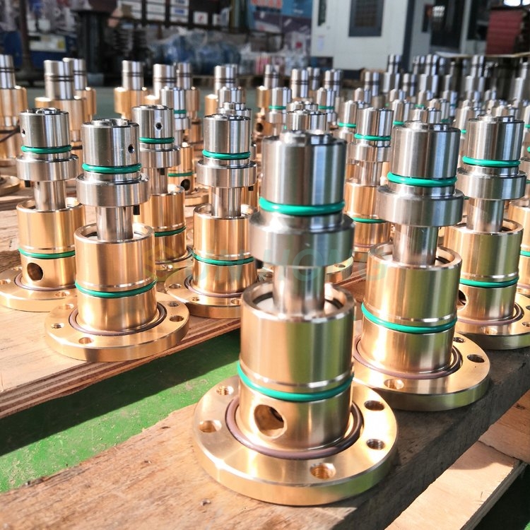 Junta rotativa para máquina de colada continua